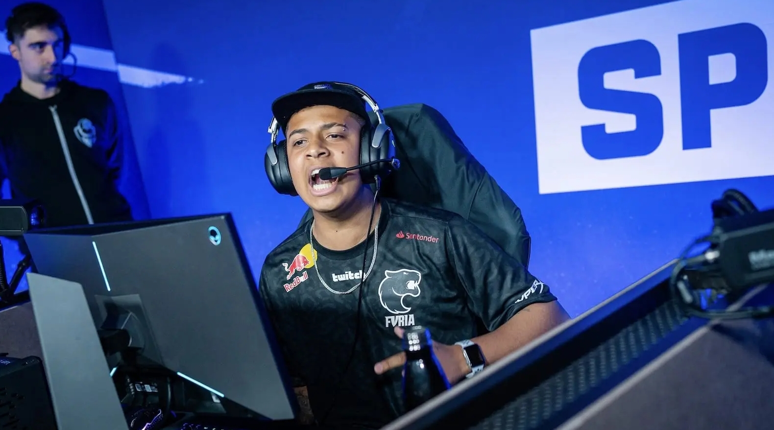 键时刻失误 键时刻失误