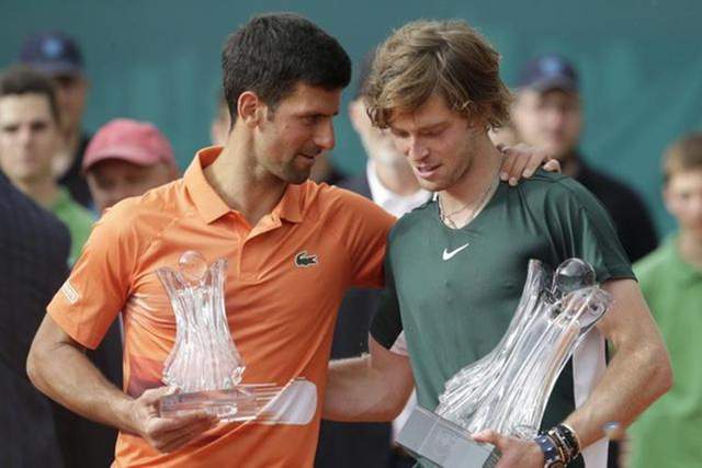 岛还是整个 岛还是整个