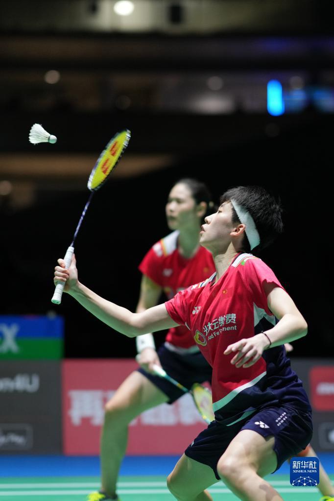 通过外援与 通过外援与